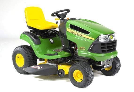 John Deere LA105, LA115, LA125, LA135, LA145, LA155, LA165, LA175 Lawn Tractor Operator's Manual